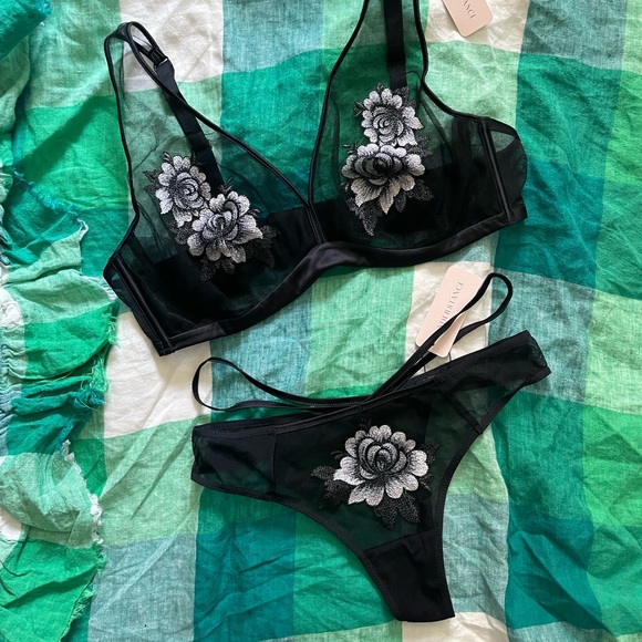 Moonlight Sheer Plunge Black Floral Embroidered Bra & Matching Thong - Picture 2 of 10